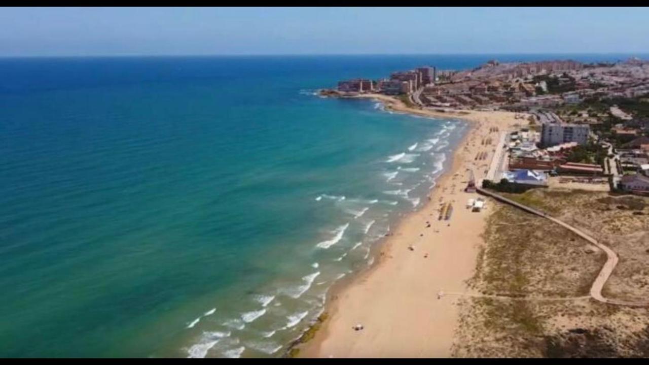 Espacioso Estudio Cerca De La Playa La Mata La Mata  Exterior foto
